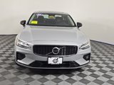 Certified 2025 Volvo S60 B5 Core image 3