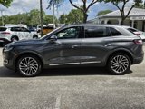 Used 2019 Lincoln Nautilus Reserve image 3