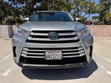 Used 2018 Toyota Highlander LE image 3