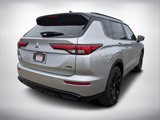 New 2025 Mitsubishi Outlander 4WD Plug-In Hybrid image 3