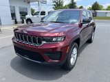 Used 2025 Jeep Grand Cherokee Laredo X w/ Luxury Tech Group I image 6