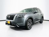 New 2025 Nissan Pathfinder Platinum image 3