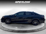 Used 2024 Toyota Camry SE image 3