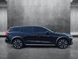 Used 2023 Volvo V60 B5 Cross Country Ultimate image 4