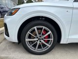 New 2025 Audi Q5 e Premium Plus image 5