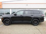 Used 2024 Jeep Grand Cherokee L Laredo image 2