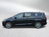 New 2025 Chrysler Pacifica Select image 4