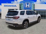 New 2025 Honda Pilot Touring image 4