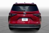 Used 2024 Toyota Sienna LE image 4