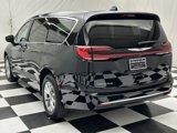 New 2025 Chrysler Pacifica Select image 4