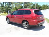 Used 2017 Nissan Pathfinder SV image 3