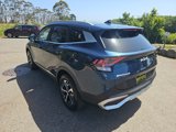 New 2025 Kia Sportage EX image 3