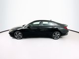 Used 2025 Hyundai Elantra Sport image 4