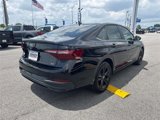 Used 2024 Volkswagen Jetta SE w/ Panoramic Sunroof Package image 5