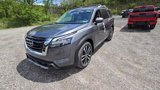 New 2025 Nissan Pathfinder Platinum image 2