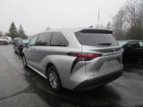 Used 2022 Toyota Sienna LE image 4