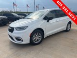 New 2026 Chrysler Pacifica Select image 3
