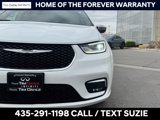Used 2023 Chrysler Pacifica Limited image 4