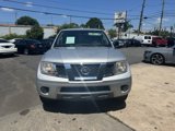 Used 2016 Nissan Frontier SV image 2