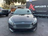 Used 2018 Ford Focus Titanium image 2