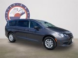 Used 2022 Chrysler Voyager LX image 2