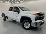 Used 2024 Chevrolet Silverado 2500 LT image 2