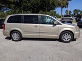 Used 2015 Chrysler Town & Country Touring image 3