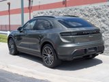 Certified 2025 Porsche Macan Electric image 3