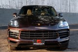 Used 2023 Porsche Cayenne Platinum Edition image 3
