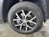New 2025 Jeep Grand Cherokee L Limited w/ Luxury Tech Group II image 6