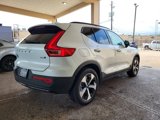 Used 2024 Volvo XC40 B5 Core image 5