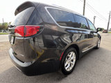 Used 2020 Chrysler Pacifica Limited image 5