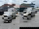 Used 2017 Toyota Camry LE image 2