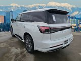 New 2025 INFINITI QX80 Luxe image 3