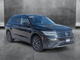 Used 2022 Volkswagen Tiguan SE image 3
