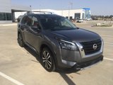 New 2025 Nissan Pathfinder Platinum image 3