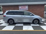 Used 2018 Toyota Sienna LE image 2
