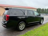 Used 2021 GMC Yukon XL SLT w/ SLT Luxury Plus Package image 4