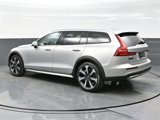 Certified 2024 Volvo V60 B5 Cross Country Ultimate w/ Protection Package Premier image 4