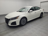 Used 2023 Nissan Altima 2.5 SV image 2