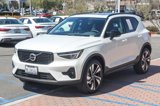 Certified 2024 Volvo XC40 B5 Plus w/ Climate Package image 3