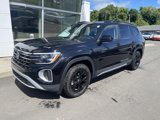New 2025 Volkswagen Atlas Peak Edition SE image 3