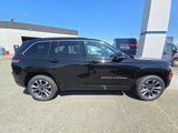 New 2025 Jeep Grand Cherokee Overland image 3