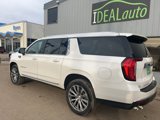 Used 2021 GMC Yukon XL Denali w/ Denali Premium Package image 3