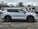 Used 2024 Mitsubishi Outlander SE image 6