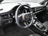 Certified 2022 Porsche Macan image 5