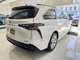 Used 2024 Toyota Sienna XLE image 4