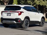 New 2026 Kia Seltos EX image 4