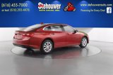 Used 2025 Chevrolet Malibu LT image 3
