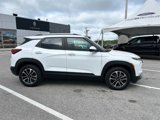 Used 2025 Chevrolet TrailBlazer LT w/ Convenience Package image 3